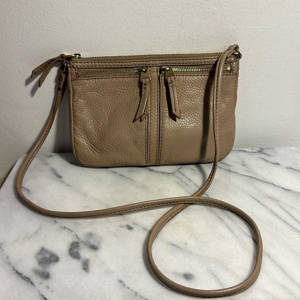 Vintage Fossil taupe Leather Crossbody Erin Bag